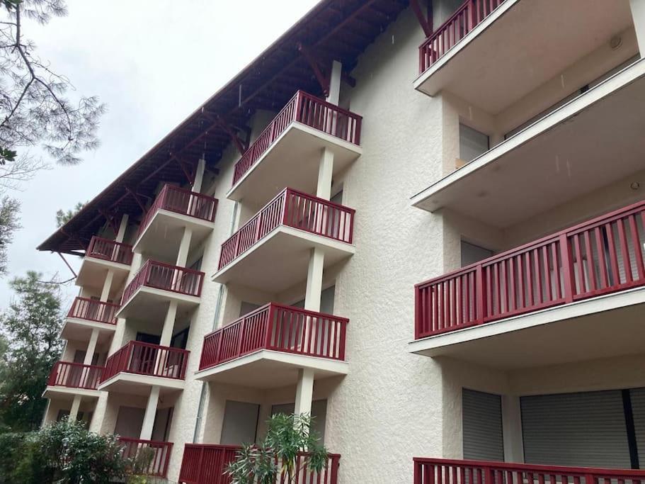 Appartement Calme Et Familial Au Centre D'Hossegor Soorts-Hossegor Exterior photo